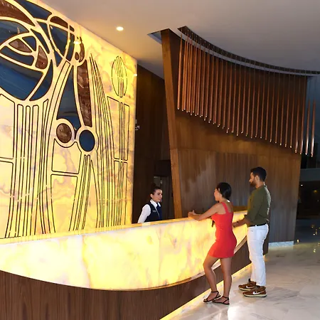 Star Elegance Resort Side