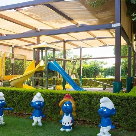 Resort Star Elegance Side